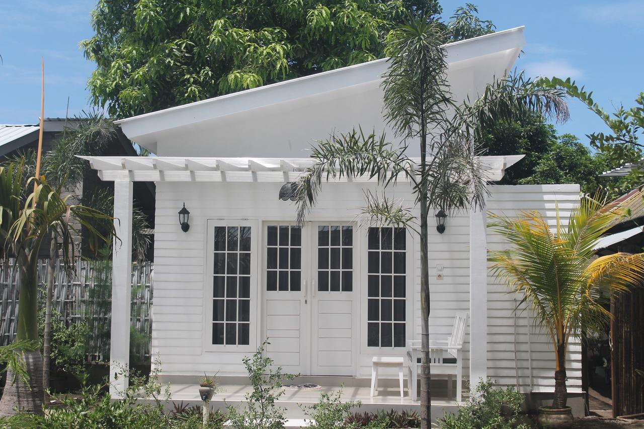 Casa Blanca Gili Air Hotel Bagian luar foto