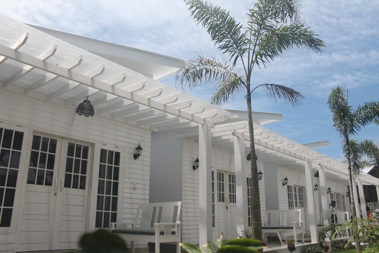 Casa Blanca Gili Air Hotel Bagian luar foto