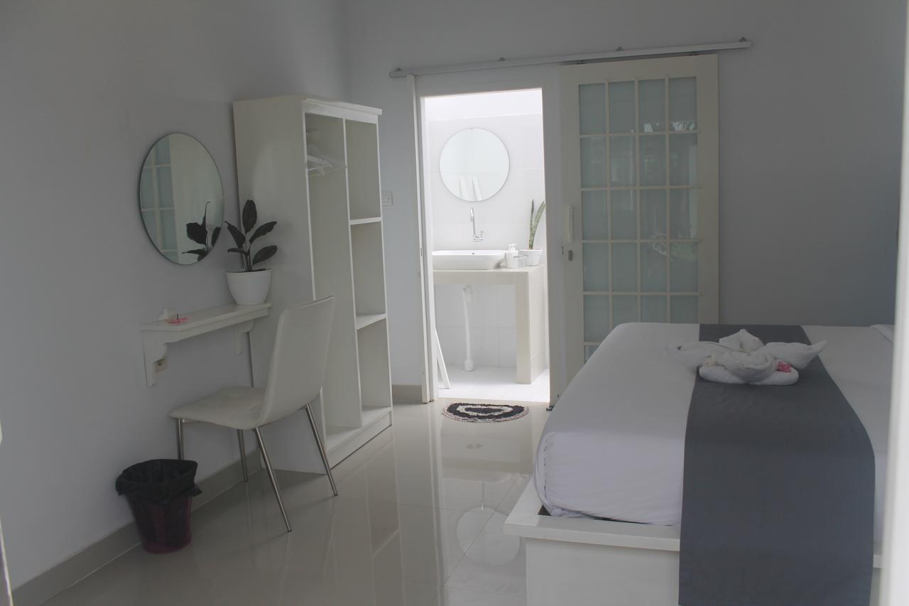 Casa Blanca Gili Air Hotel Bagian luar foto