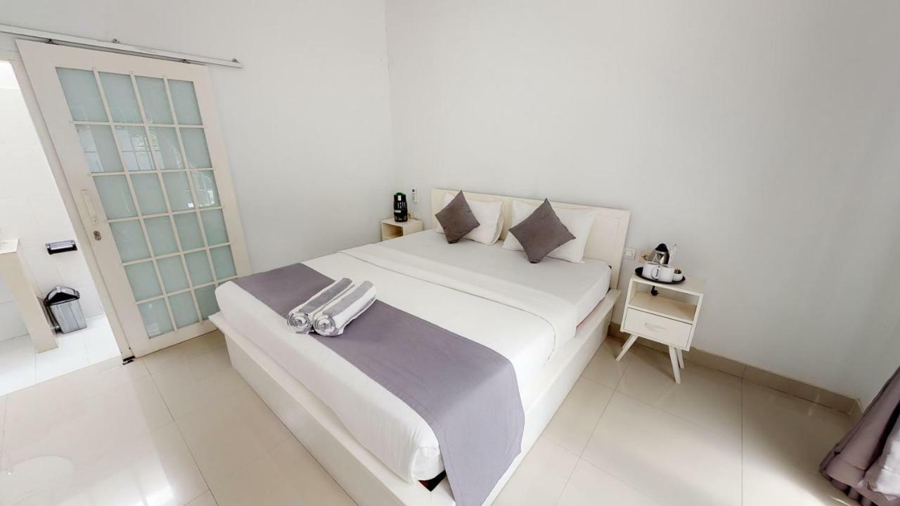 Casa Blanca Gili Air Hotel Bagian luar foto