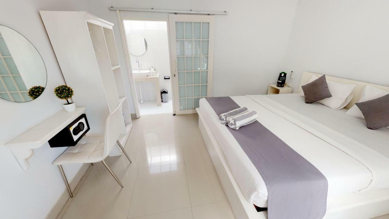Casa Blanca Gili Air Hotel Bagian luar foto